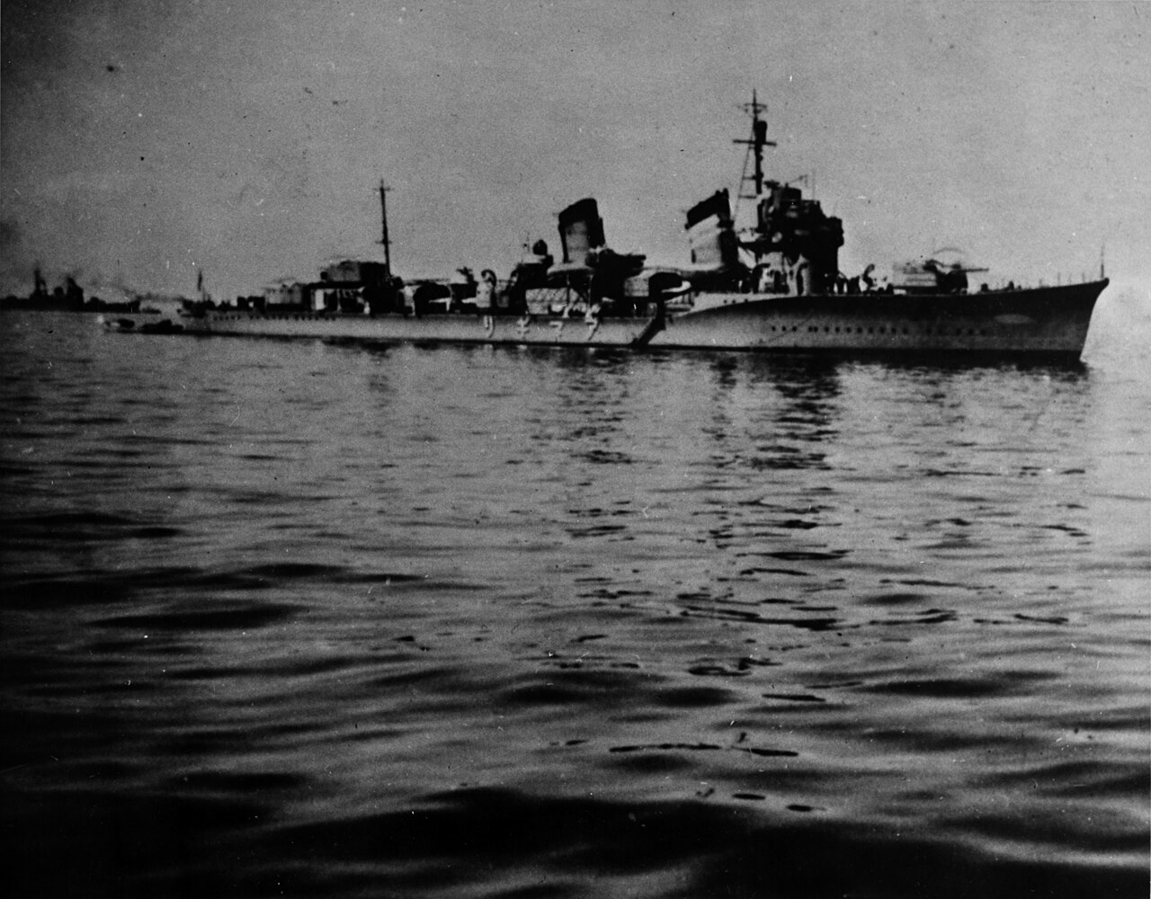 Japanese_Destroyer_Amagiri